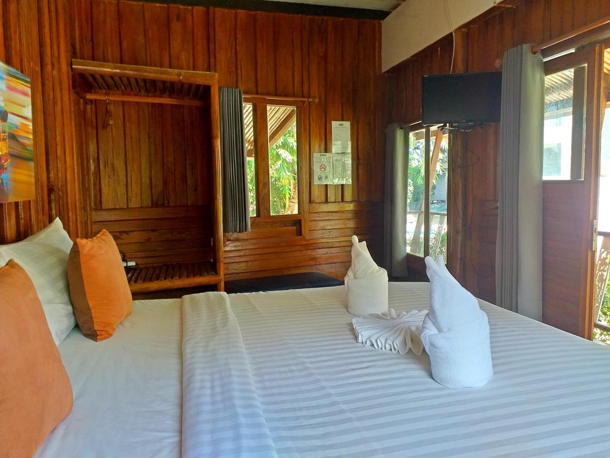 The Ford Sunset Beach Resort Wok Tum Exterior foto